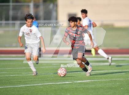 Thumbnail 2 in Bridgeland vs. MacArthur (UIL 6A Regional Quarterfinal Playoff) photogallery.