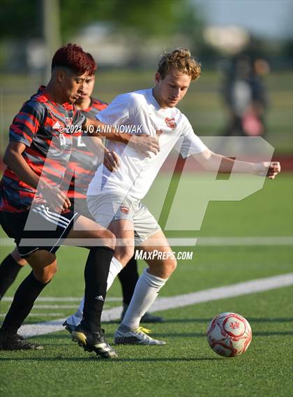 Thumbnail 2 in Bridgeland vs. MacArthur (UIL 6A Regional Quarterfinal Playoff) photogallery.