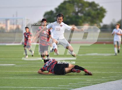 Thumbnail 2 in Bridgeland vs. MacArthur (UIL 6A Regional Quarterfinal Playoff) photogallery.