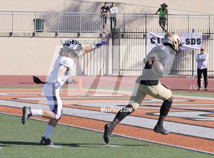 Thumbnail 1 in Mater Dei Catholic vs. Ramona (CIF SDS D3 Final) photogallery.