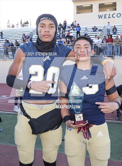 Thumbnail 2 in Mater Dei Catholic vs. Ramona (CIF SDS D3 Final) photogallery.