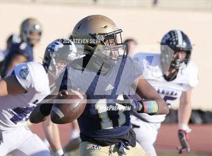 Thumbnail 3 in Mater Dei Catholic vs. Ramona (CIF SDS D3 Final) photogallery.