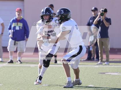 Thumbnail 3 in Mater Dei Catholic vs. Ramona (CIF SDS D3 Final) photogallery.