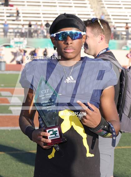 Thumbnail 3 in Mater Dei Catholic vs. Ramona (CIF SDS D3 Final) photogallery.