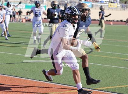 Thumbnail 3 in Mater Dei Catholic vs. Ramona (CIF SDS D3 Final) photogallery.