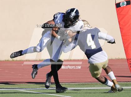 Thumbnail 1 in Mater Dei Catholic vs. Ramona (CIF SDS D3 Final) photogallery.