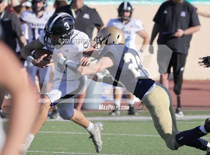 Thumbnail 1 in Mater Dei Catholic vs. Ramona (CIF SDS D3 Final) photogallery.