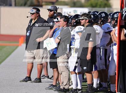 Thumbnail 2 in Mater Dei Catholic vs. Ramona (CIF SDS D3 Final) photogallery.