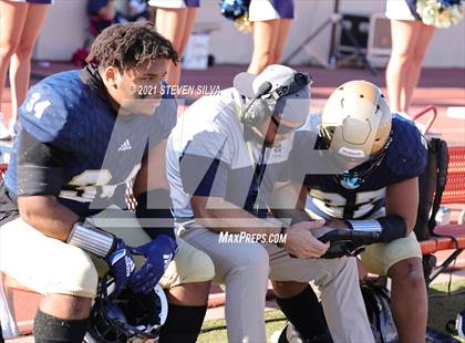 Thumbnail 3 in Mater Dei Catholic vs. Ramona (CIF SDS D3 Final) photogallery.