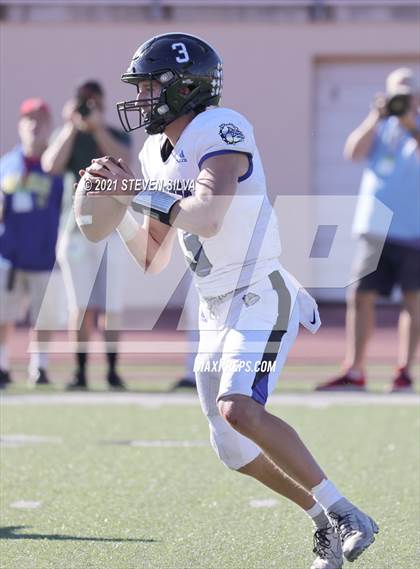 Thumbnail 2 in Mater Dei Catholic vs. Ramona (CIF SDS D3 Final) photogallery.