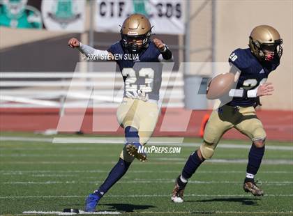 Thumbnail 3 in Mater Dei Catholic vs. Ramona (CIF SDS D3 Final) photogallery.