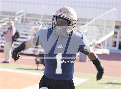 Thumbnail 1 in Mater Dei Catholic vs. Ramona (CIF SDS D3 Final) photogallery.