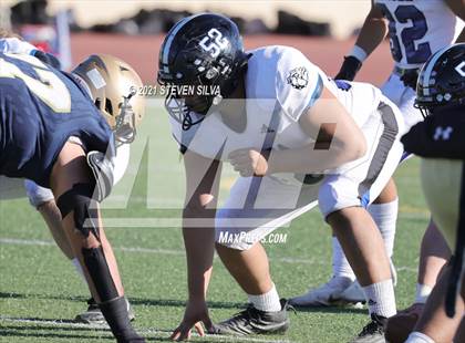 Thumbnail 3 in Mater Dei Catholic vs. Ramona (CIF SDS D3 Final) photogallery.