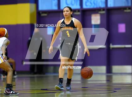 Thumbnail 2 in Etiwanda vs. Lynwood (CIF-SS Open Playoff) photogallery.