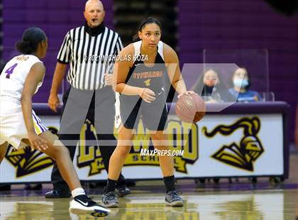 Thumbnail 1 in Etiwanda vs. Lynwood (CIF-SS Open Playoff) photogallery.