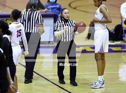 Thumbnail 2 in Etiwanda vs. Lynwood (CIF-SS Open Playoff) photogallery.