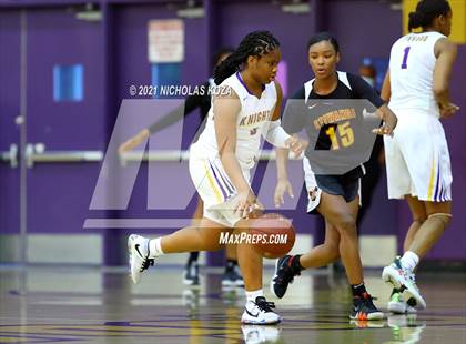 Thumbnail 2 in Etiwanda vs. Lynwood (CIF-SS Open Playoff) photogallery.