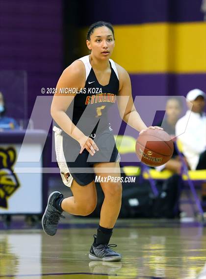Thumbnail 3 in Etiwanda vs. Lynwood (CIF-SS Open Playoff) photogallery.