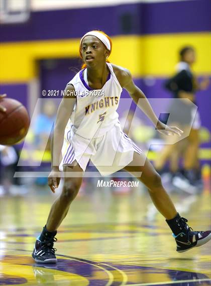 Thumbnail 2 in Etiwanda vs. Lynwood (CIF-SS Open Playoff) photogallery.