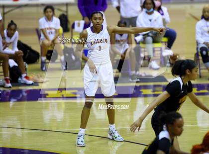 Thumbnail 3 in Etiwanda vs. Lynwood (CIF-SS Open Playoff) photogallery.