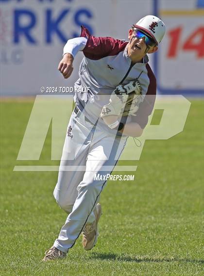 Thumbnail 2 in Killingly @ East Lyme (ECC Semifinal) photogallery.