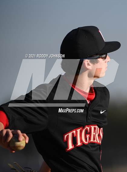 Thumbnail 1 in South Beauregard vs. Many photogallery.