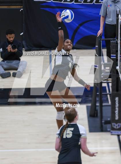 Thumbnail 1 in Plano East vs. Byron Nelson (UIL 6 D1 Regional Final) photogallery.