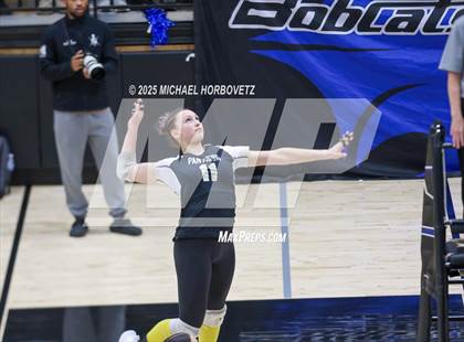 Thumbnail 3 in Plano East vs. Byron Nelson (UIL 6 D1 Regional Final) photogallery.