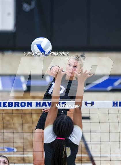 Thumbnail 3 in Plano East vs. Byron Nelson (UIL 6 D1 Regional Final) photogallery.