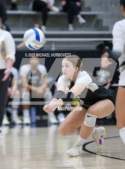 Thumbnail 3 in Plano East vs. Byron Nelson (UIL 6 D1 Regional Final) photogallery.