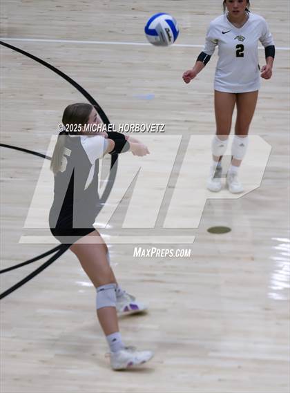 Thumbnail 3 in Plano East vs. Byron Nelson (UIL 6 D1 Regional Final) photogallery.
