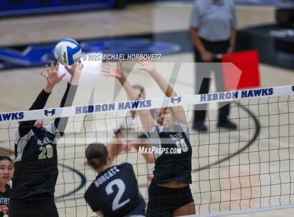 Thumbnail 1 in Plano East vs. Byron Nelson (UIL 6 D1 Regional Final) photogallery.