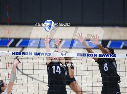 Thumbnail 2 in Plano East vs. Byron Nelson (UIL 6 D1 Regional Final) photogallery.
