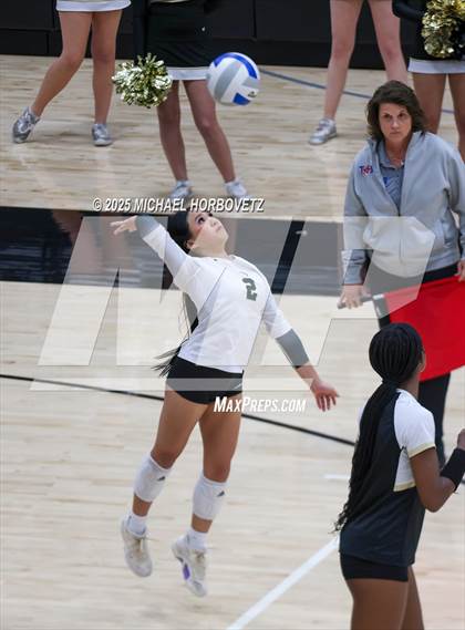 Thumbnail 2 in Plano East vs. Byron Nelson (UIL 6 D1 Regional Final) photogallery.