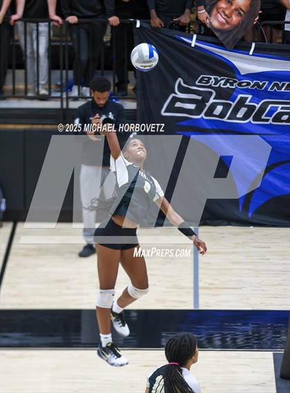 Thumbnail 3 in Plano East vs. Byron Nelson (UIL 6 D1 Regional Final) photogallery.