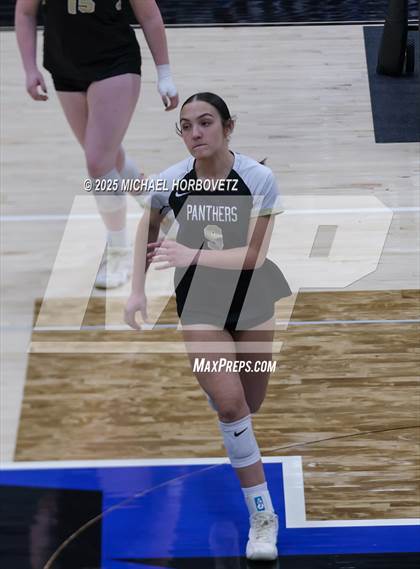 Thumbnail 2 in Plano East vs. Byron Nelson (UIL 6 D1 Regional Final) photogallery.