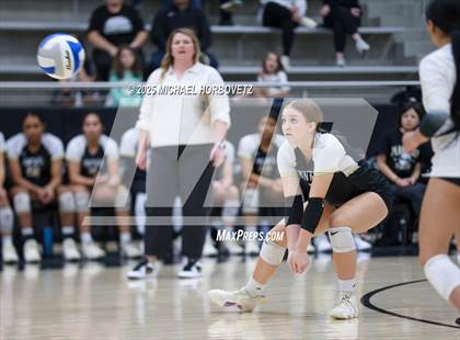 Thumbnail 1 in Plano East vs. Byron Nelson (UIL 6 D1 Regional Final) photogallery.