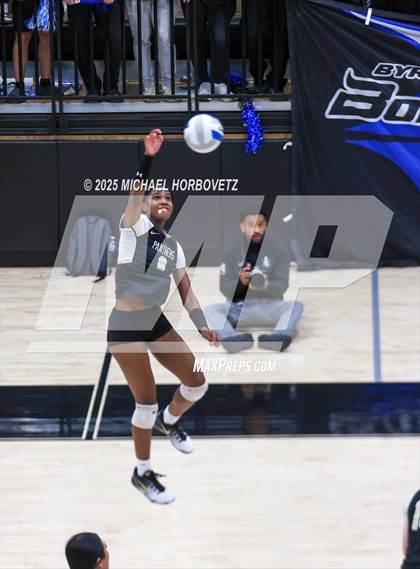 Thumbnail 2 in Plano East vs. Byron Nelson (UIL 6 D1 Regional Final) photogallery.