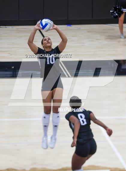 Thumbnail 3 in Plano East vs. Byron Nelson (UIL 6 D1 Regional Final) photogallery.