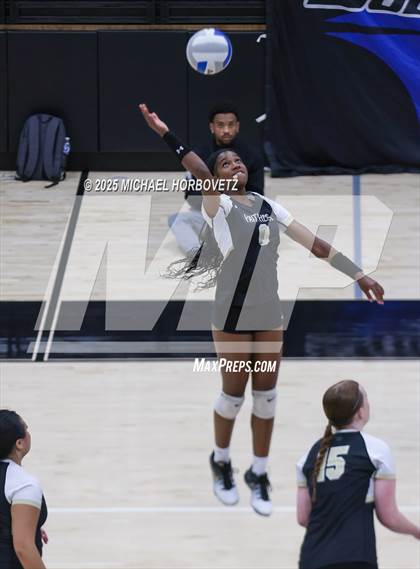 Thumbnail 3 in Plano East vs. Byron Nelson (UIL 6 D1 Regional Final) photogallery.