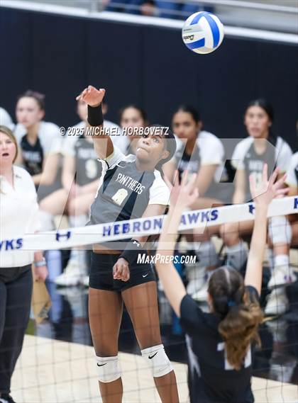 Thumbnail 1 in Plano East vs. Byron Nelson (UIL 6 D1 Regional Final) photogallery.