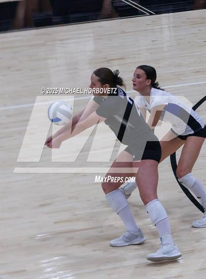 Thumbnail 2 in Plano East vs. Byron Nelson (UIL 6 D1 Regional Final) photogallery.