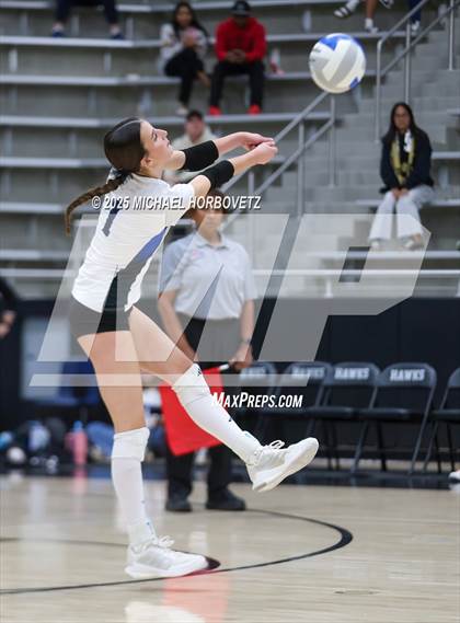 Thumbnail 1 in Plano East vs. Byron Nelson (UIL 6 D1 Regional Final) photogallery.