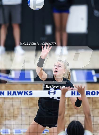 Thumbnail 1 in Plano East vs. Byron Nelson (UIL 6 D1 Regional Final) photogallery.