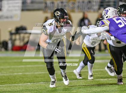 Thumbnail 2 in Mart vs. Crawford (UIL 2A D1 Quarterfinal) photogallery.