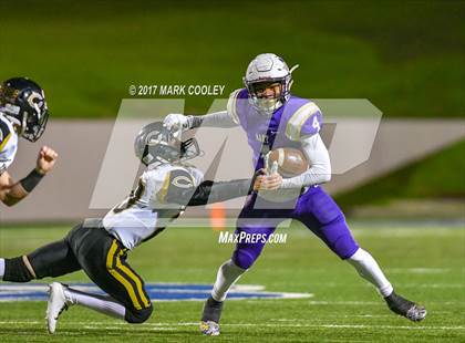 Thumbnail 2 in Mart vs. Crawford (UIL 2A D1 Quarterfinal) photogallery.