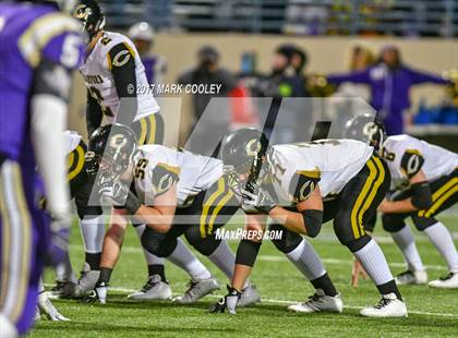 Thumbnail 1 in Mart vs. Crawford (UIL 2A D1 Quarterfinal) photogallery.