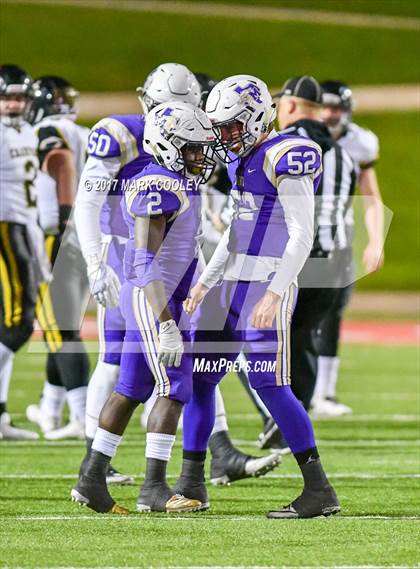 Thumbnail 2 in Mart vs. Crawford (UIL 2A D1 Quarterfinal) photogallery.