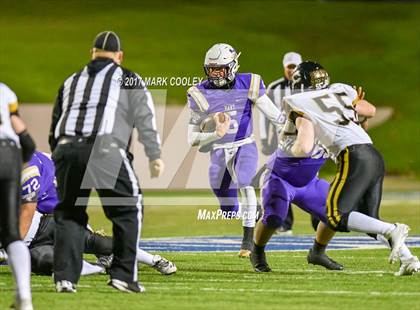 Thumbnail 3 in Mart vs. Crawford (UIL 2A D1 Quarterfinal) photogallery.