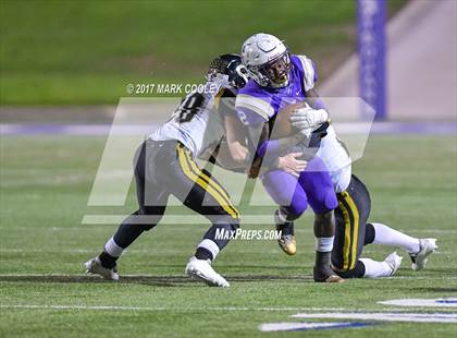 Thumbnail 1 in Mart vs. Crawford (UIL 2A D1 Quarterfinal) photogallery.